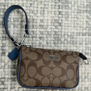 COACH extended wristlet